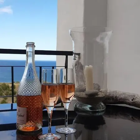 Chic Beachfront Appartamento *